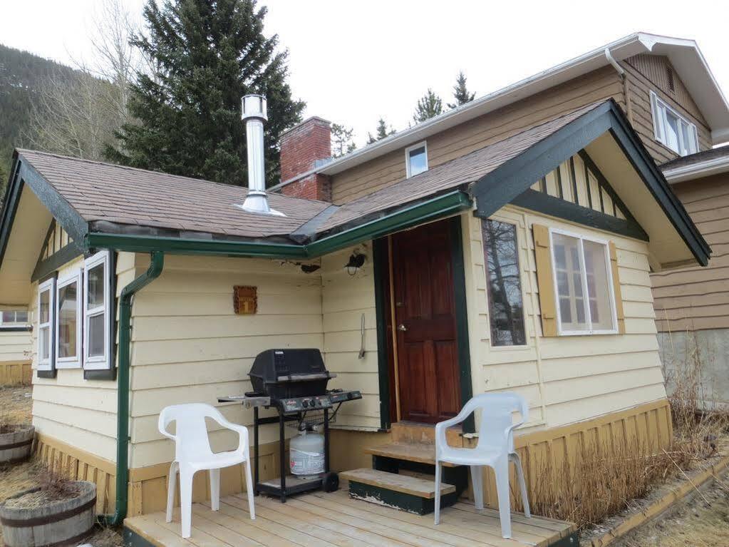 Hillside Bungalows بانف المظهر الخارجي الصورة
