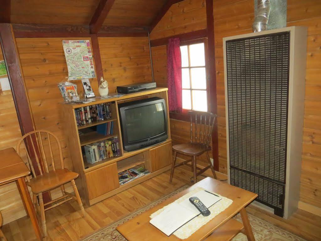 Hillside Bungalows بانف المظهر الخارجي الصورة